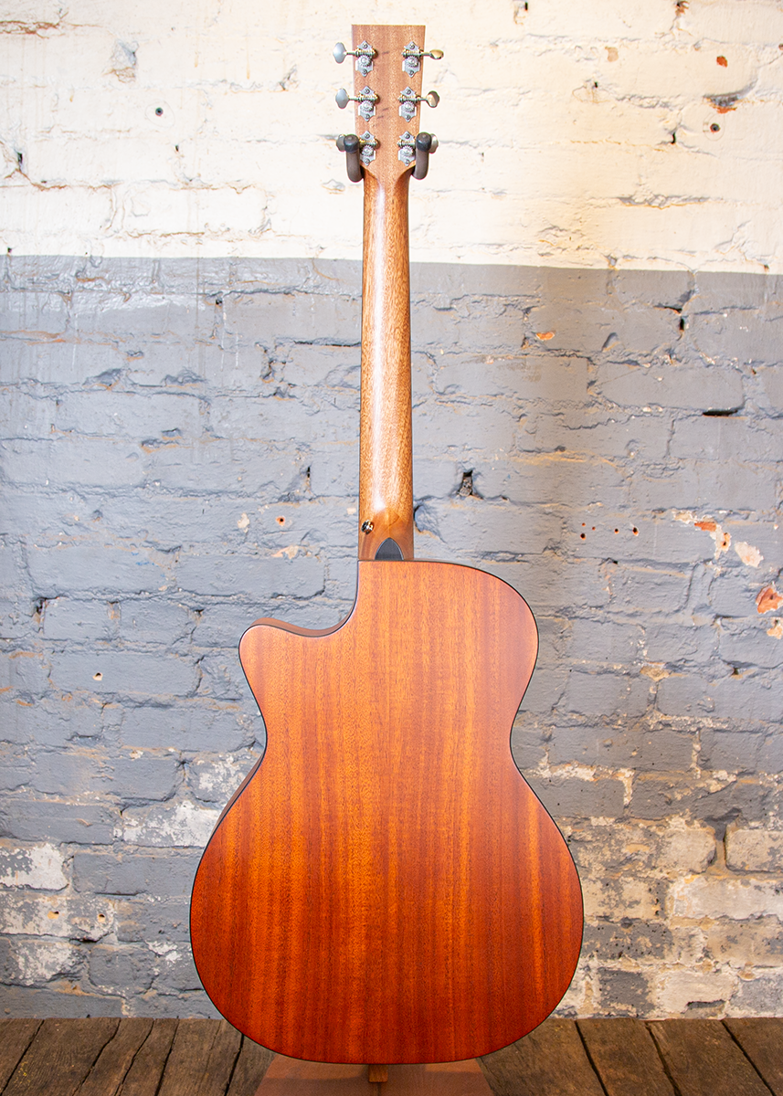Furch Guitars: Vintage 1 OMc-SM SB VTC