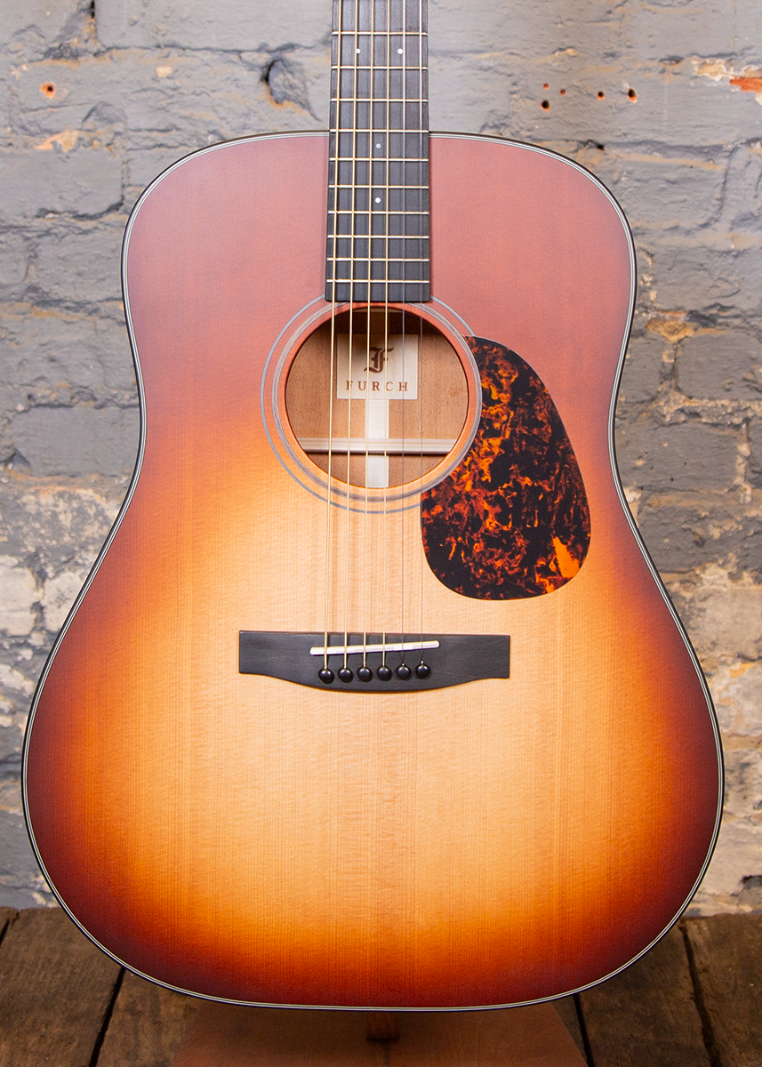 Furch Guitars: Vintage 1 D-SM SB