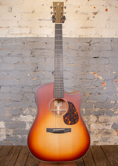 Furch Guitars: Vintage 1 Dc-SM SB SPE