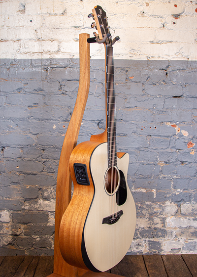 Furch Guitars: Violet Deluxe Gc-EMa w/ pickup & gigbag