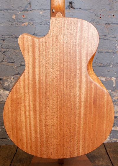 Furch Guitars: Violet Deluxe Gc-EMa w/ pickup & gigbag