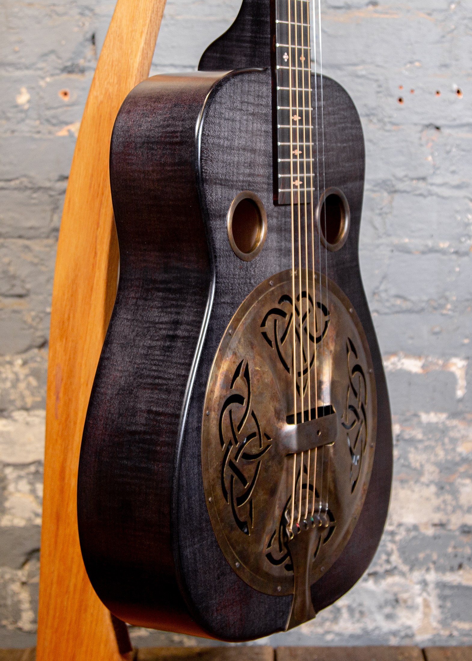 Beard Guitars: Trailhead-E Squareneck Black Ice